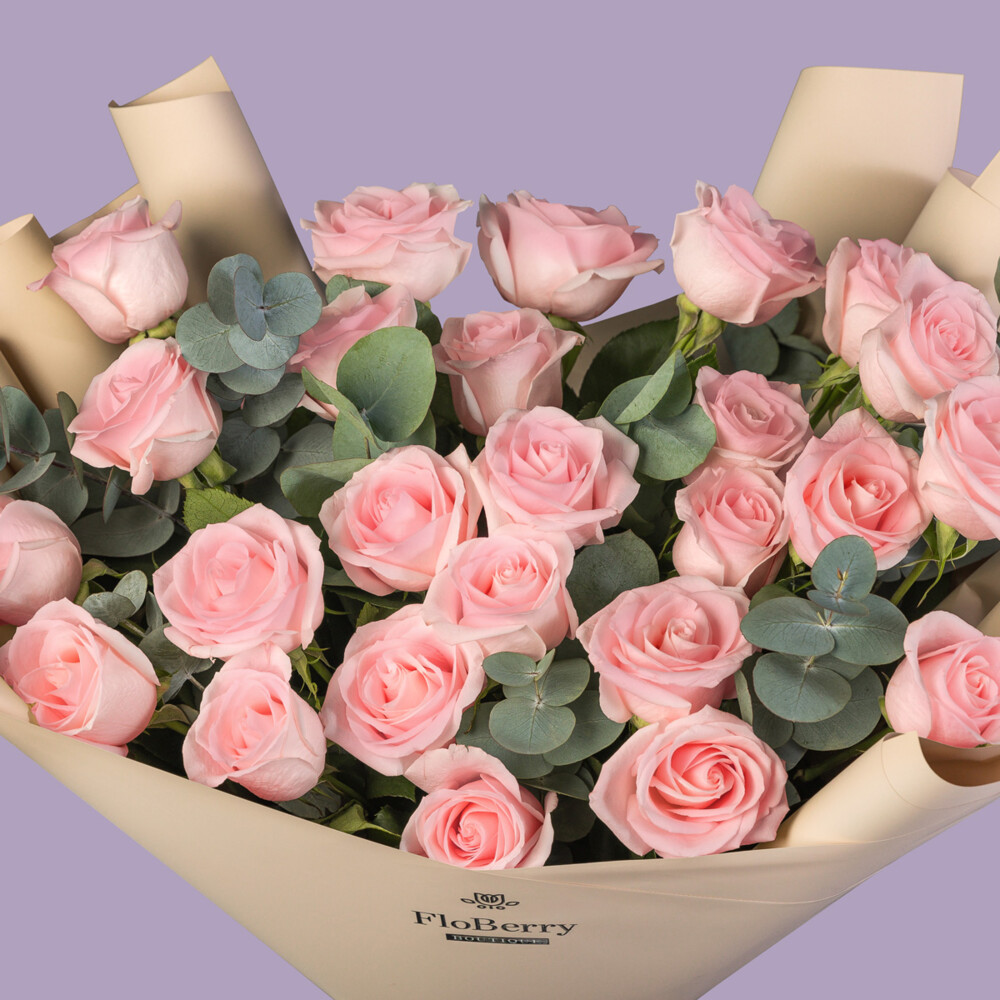 Bouquet of 25 Light Pink Roses