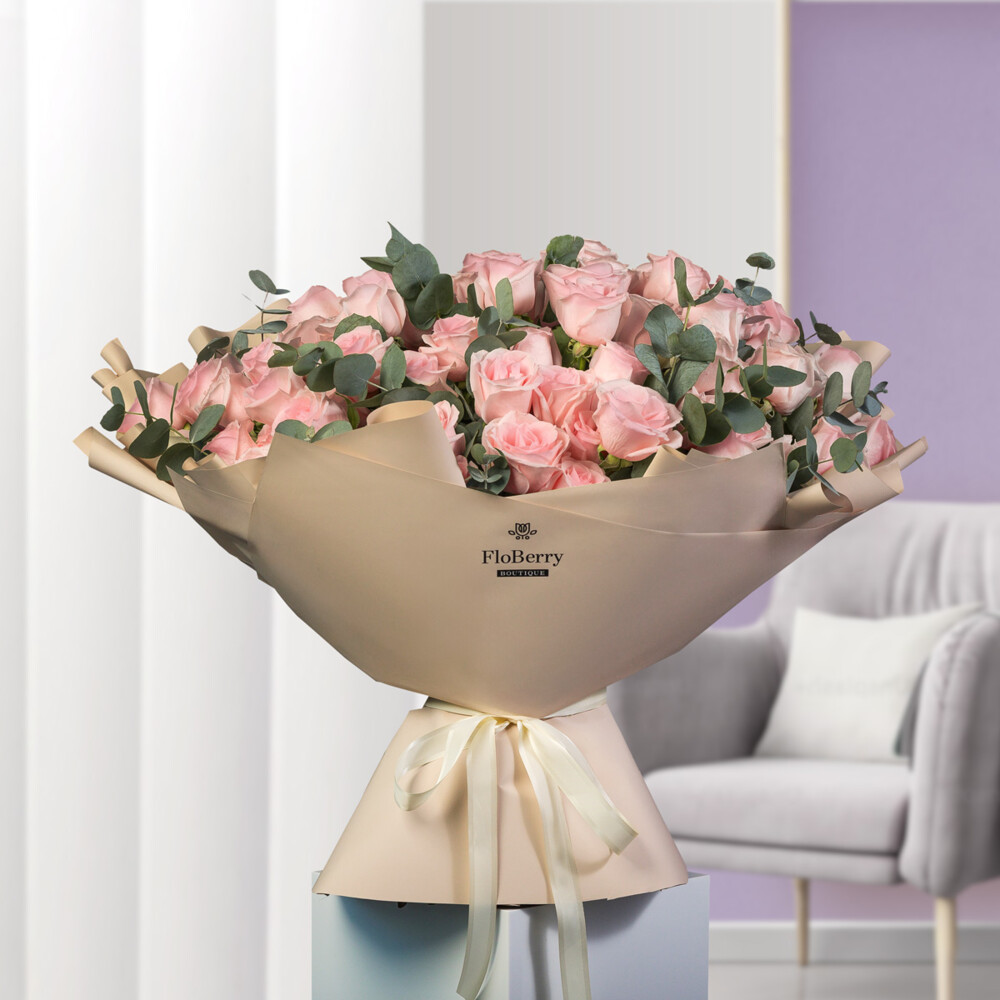 Bouquet of 101 Light Pink Roses